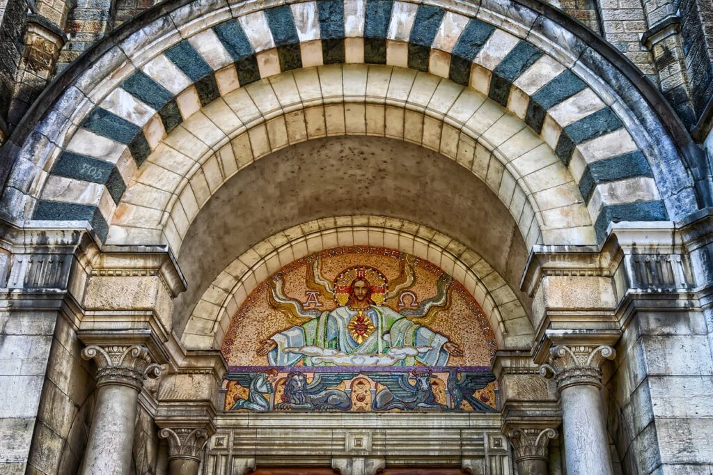 archway, door, cathedral-3615590.jpg
