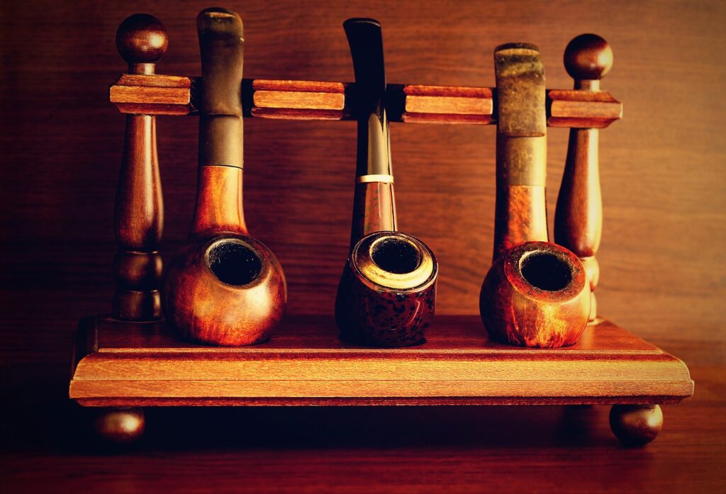 pipes, tobacco, old-1008898.jpg